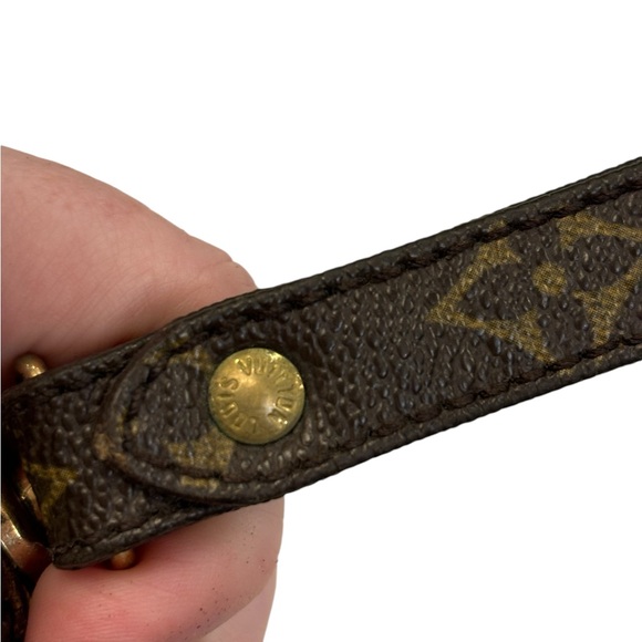 Louis Vuitton Wristlet. 💯 authentic. - Picture 10 of 15
